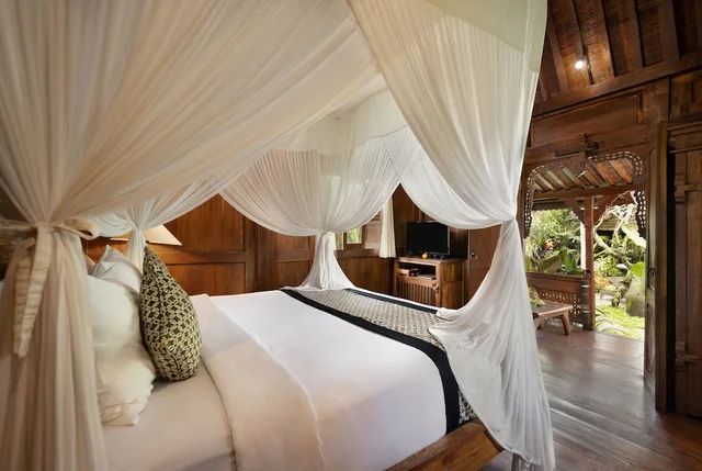 1 Bedroom, Suite, King Bed, Pool Access، Madani Antique Villas 1/4