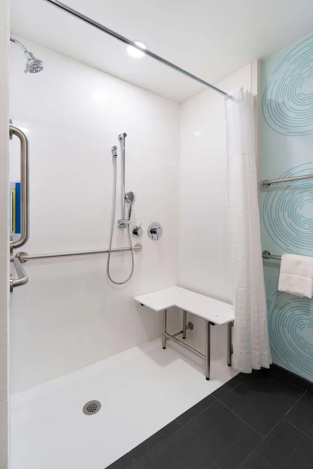 Room, Double Bed, Accessible, Tru By Hilton Cartersville 3/5
