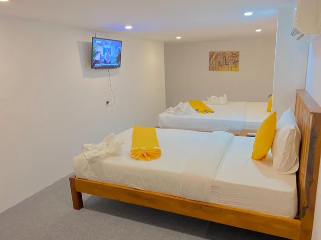 غرفة أساسية ثلاثية بحمام مشترك، Grand Elevation Hotel 4/6