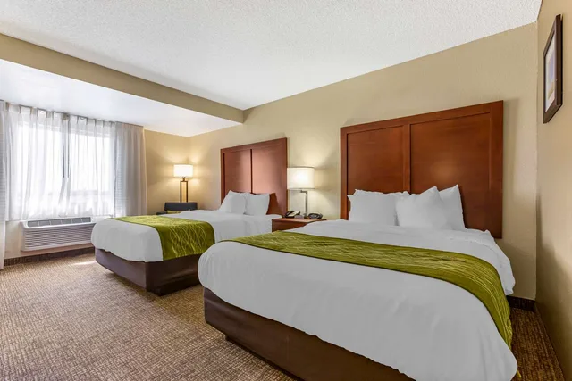 غرفة بسريرين كوين، Comfort Inn & Suites Phoenix North / Deer Valley 2/4
