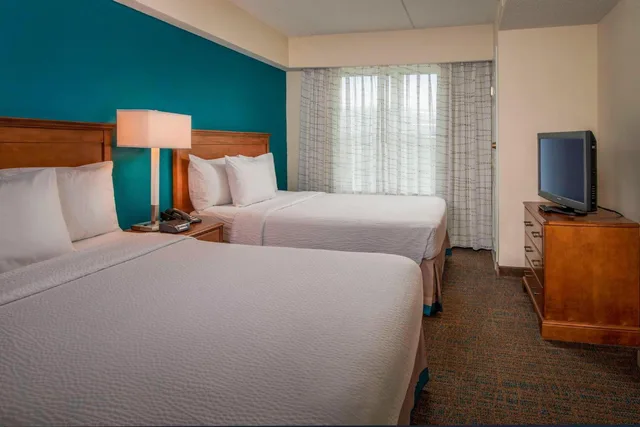 1 Bedroom, Space, Suite, 2 Queen Beds, Sofa, Living Area, Kitchen, Residence Inn Norfolk Airport 2/7