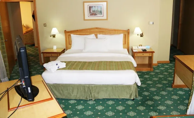 جناح تنفيذي، Grand Continental Hotel 1/1