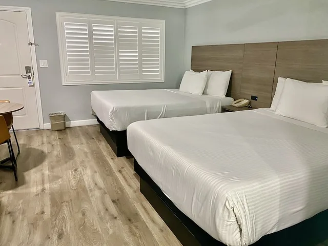 غرفة بسريرين كوين، Lone Oak Lodge 4/10