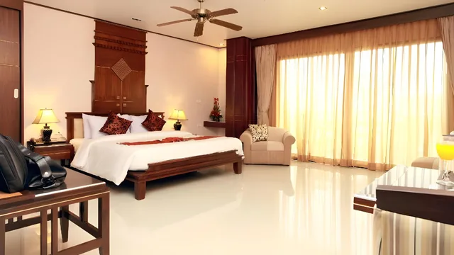 Deluxe, Pattaya Loft Hotel 1/1