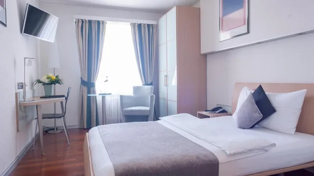 غرفة مفردة بريميوم، Hotel Krone Unterstrass 1/3
