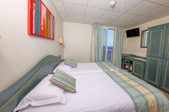Standard, Twin Beds, Sea Front, Sea View، Hotel Saint Christophe Calvi (ex Saint Christophe Corsica) 1/7