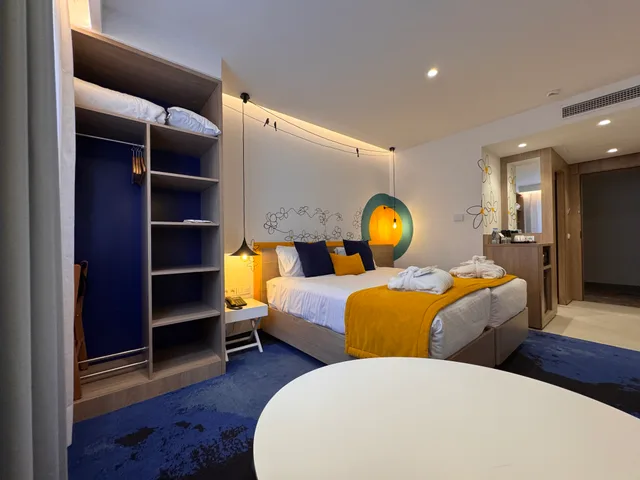 Executive Double Room NRF، Carlton 3/10