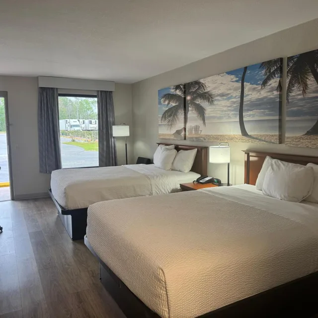 غرفة بسريرين كوين بحوض استحمام لذوي الإعاقة، Days Inn By Wyndham Lake City I-10 1/8