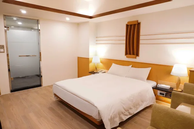 جناح فاخر بسرير كوين، Kao Yuan Hotel Chungchen Road 1/2