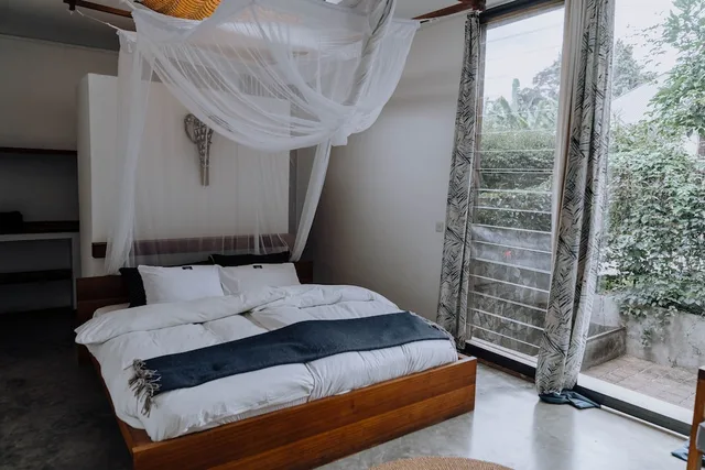 Room, Triple, King Bed, Kaliwa Lodge 2/7