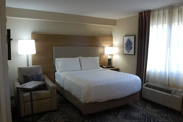 جناح استوديو بسرير كوين، CANDLEWOOD SUITES HARRISBURG 4/9