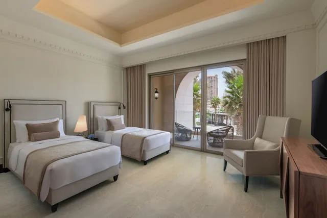 2 Bedrooms, Pool Side, Smoking، The St. Regis Marsa Arabia Island, The Pearl Qatar 1/10
