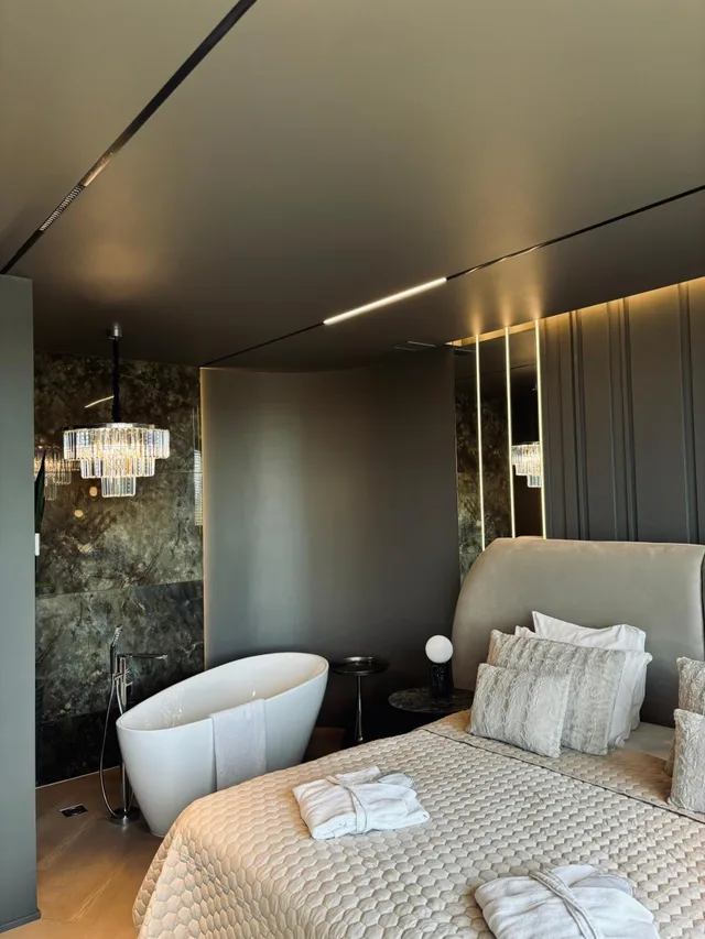Penthouse Suite, Amrita Hotel 7/10