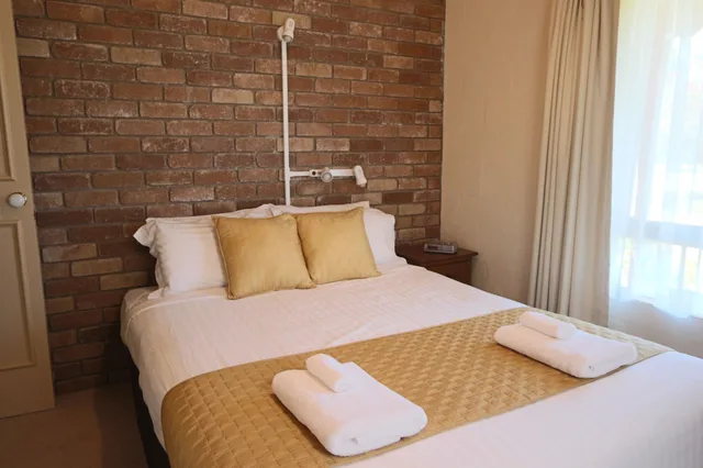 كوخ فاخر بسريرين كوين بغرفتي نوم، Swansea Cottages & Motel Suites 2/3