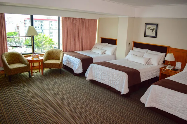 غرفة قياسية ثلاثية بثلاثة أسرّة، Miramar Hotel 1/5