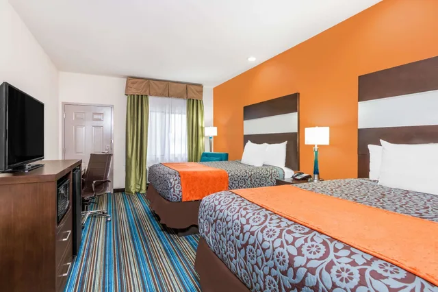 غرفة بسريرين كوين، Days Inn & Suites by Wyndham Katy 3/10