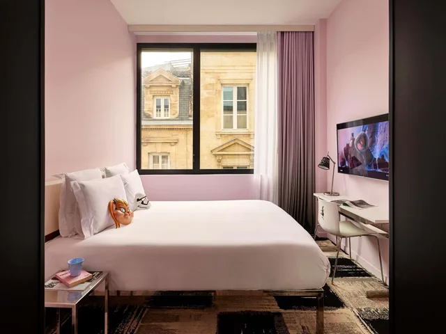 Mama, Medium, Double Bed, MAMA SHELTER BORDEAUX 3/8