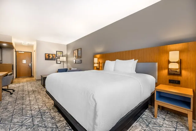 جناح بسرير كينج مع أريكة لذوي الإعاقة، Country Inn & Suites by Radisson, Amarillo Central 3/6