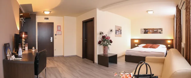 Superior, Hotel Evropa Celje 2/3