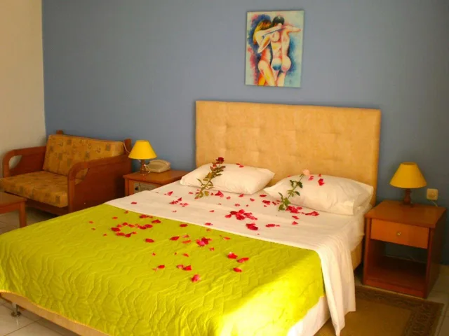 1 Bedroom, Apartment, Sea View, Oasis Hotel 3/5