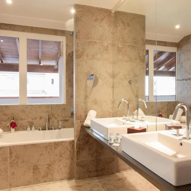 جناح ديلوكس بسرير مزدوج بشرفة، La Cour des Consuls Hotel & Spa Toulouse - MGallery Collection 3/4