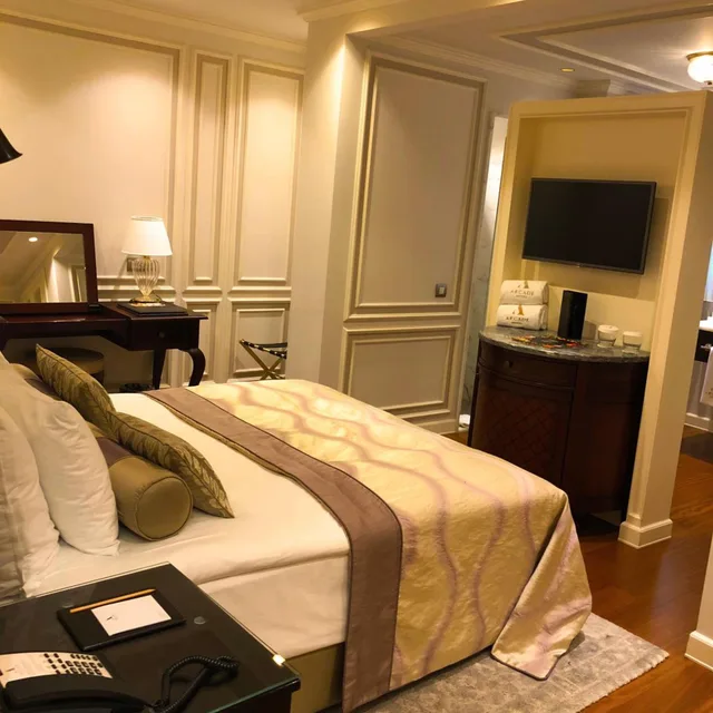 غرفة قياسية بسرير كينج، Arcade Hotel 5/6