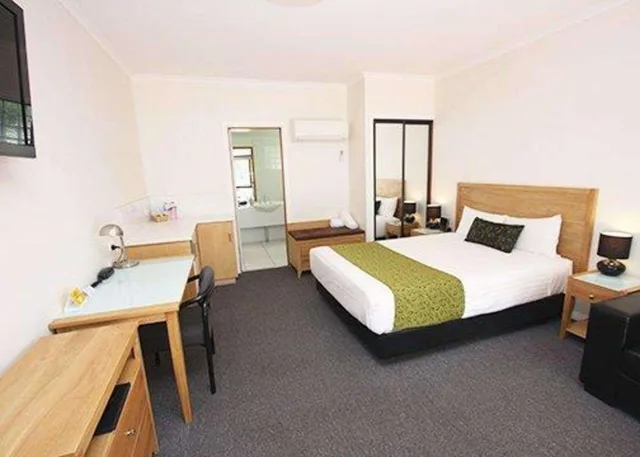 غرفة بسرير كوين بجاكوزي، Comfort Inn Lady Augusta 2/7