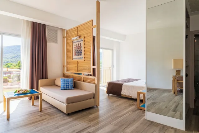 Classic, Triple, Hotel Baia di Conte 8/9