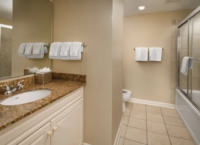 شقة سكنية بسرير مزدوج بإطلالة على البحر بـ3 غرف نوم، Royale Palms Condominiums 9/10