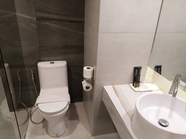 Ocean, Deluxe, King Bed, Hermann Hotel Pattaya 2/4