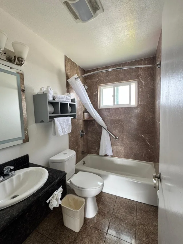 1 Bedroom, Suite, 2 Queen Beds, Stargazer Inn And Suites 10/10