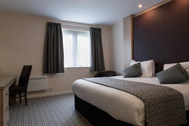 غرفة بسرير مزدوج أو سريرين منفصلين، Hotel Bannatyne Durham 1/9