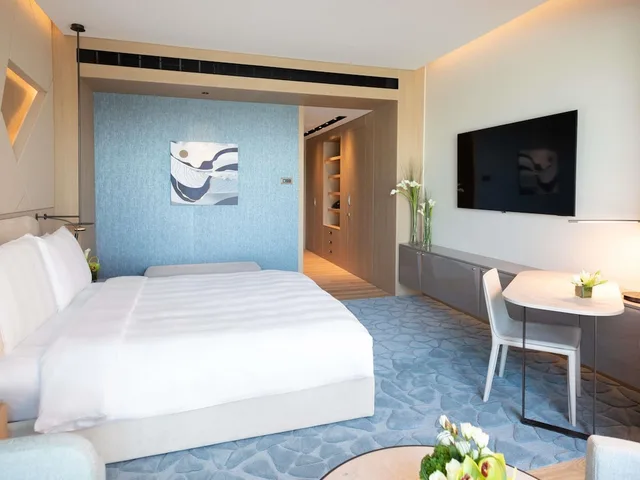 غرفة بريميوم بسرير كينج بإطلالة على المدينة، La Cigale Hotel 4/8