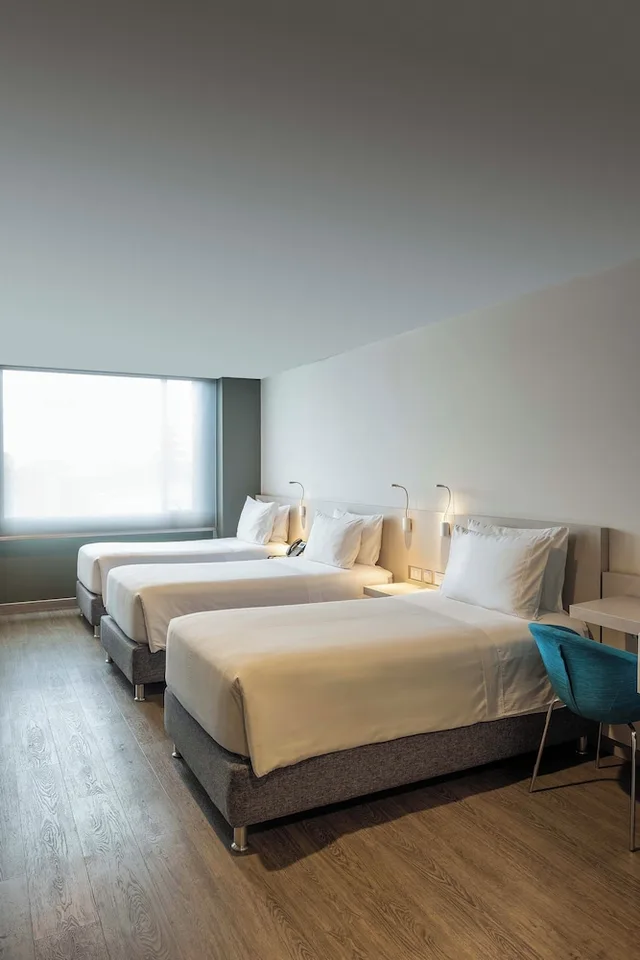 غرفة قياسية ثلاثية بثلاثة أسرّة، Hotel Black Tower Premium 5/10