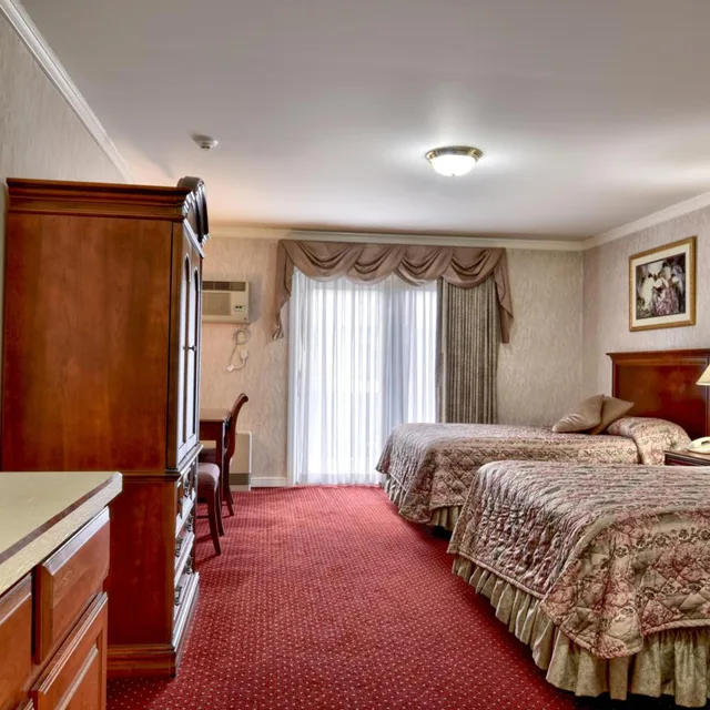غرفة ديلوكس بسرير مزدوج بشرفة، Roosevelt Inn And Suites 3/10