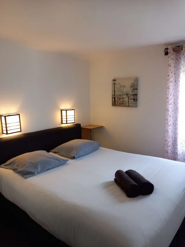 Standard, Single Bed, Kyriad Direct Saintes 4/9