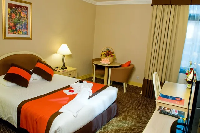 غرفة قياسية بسرير كينج، Novel Hotel City Center 2/4
