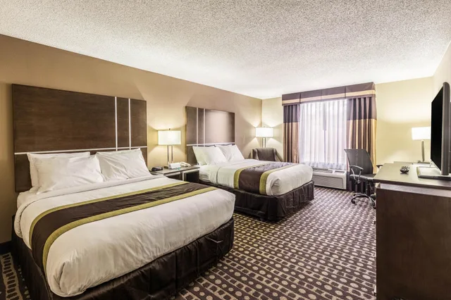 غرفة قياسية بسريرين كوين، Quality Inn West Plains MO 1/2