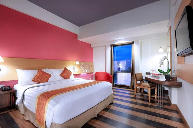 غرفة بريميير ديلوكس بسرير مزدوج، Aston Palembang Hotel and Conference Center 1/3