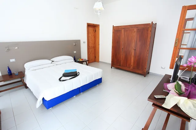 غرفة عائلية بسرير مزدوج وسريرين منفصلين، Meli Hotel 1/1
