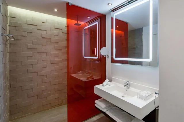 غرفة قياسية، فندق وشقق راديسون الدمام المدينة الصناعية(Radisson Hotel & Apartments Dammam Industry City) 7/9