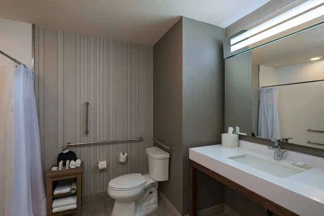 غرفة بسريرين كوين، Courtyard By Marriott Guatemala City 2/3