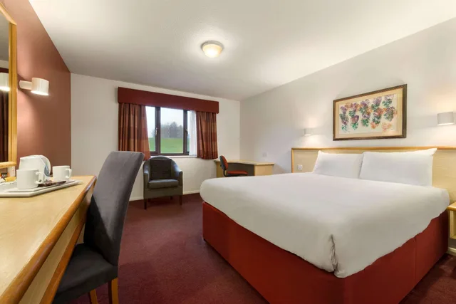 غرفة عائلية بسرير مزدوج وسرير فردي، Days Inn by Wyndham Gretna Green M74 2/5