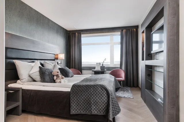 Room, Twin Beds, Valley View, Best Western Htl Hallstaberget 1/3