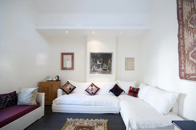 Suite, King Bed, Su Hotel 4/10