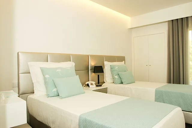 غرفة قياسية بسرير مزدوج بإطلالة على المتنزه بشرفة، Hotel Concha 2/3