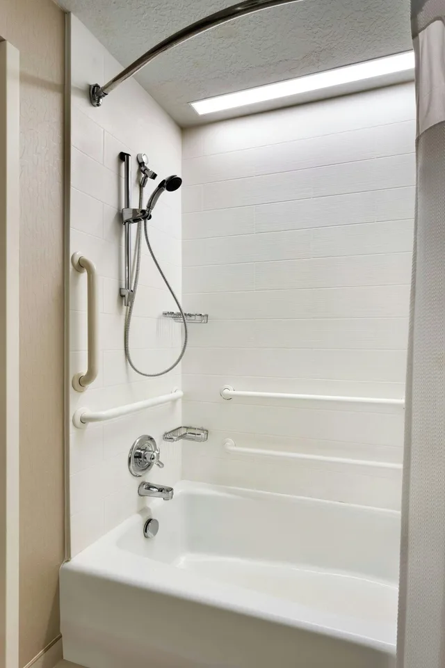 Studio, King Bed, Springhill Suites Provo 9/10