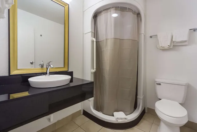 غرفة قياسية بسريرين مزدوجين، Motel6 Meridian, MS 6/6