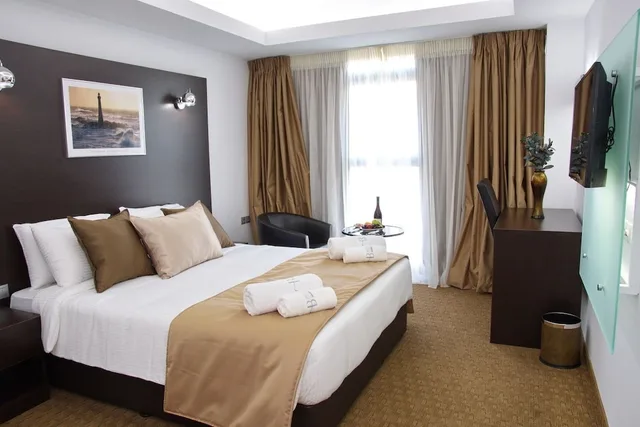 Grand, Breeze Boutique Hotel 2/7