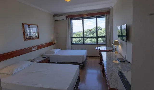 غرفة فاخرة بسريرين منفصلين، Lizon Curitiba Hotel 1/4